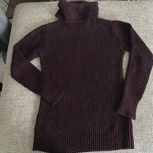 Abercrombie & Fitch turtleneck sweater
